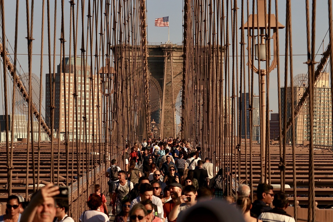 Niujorkas, Nyc, Bruklino Tiltas, Turistinis, Turizmas, Brooklynas, Tiltas, Vėliava, Minios, Užsiėmes