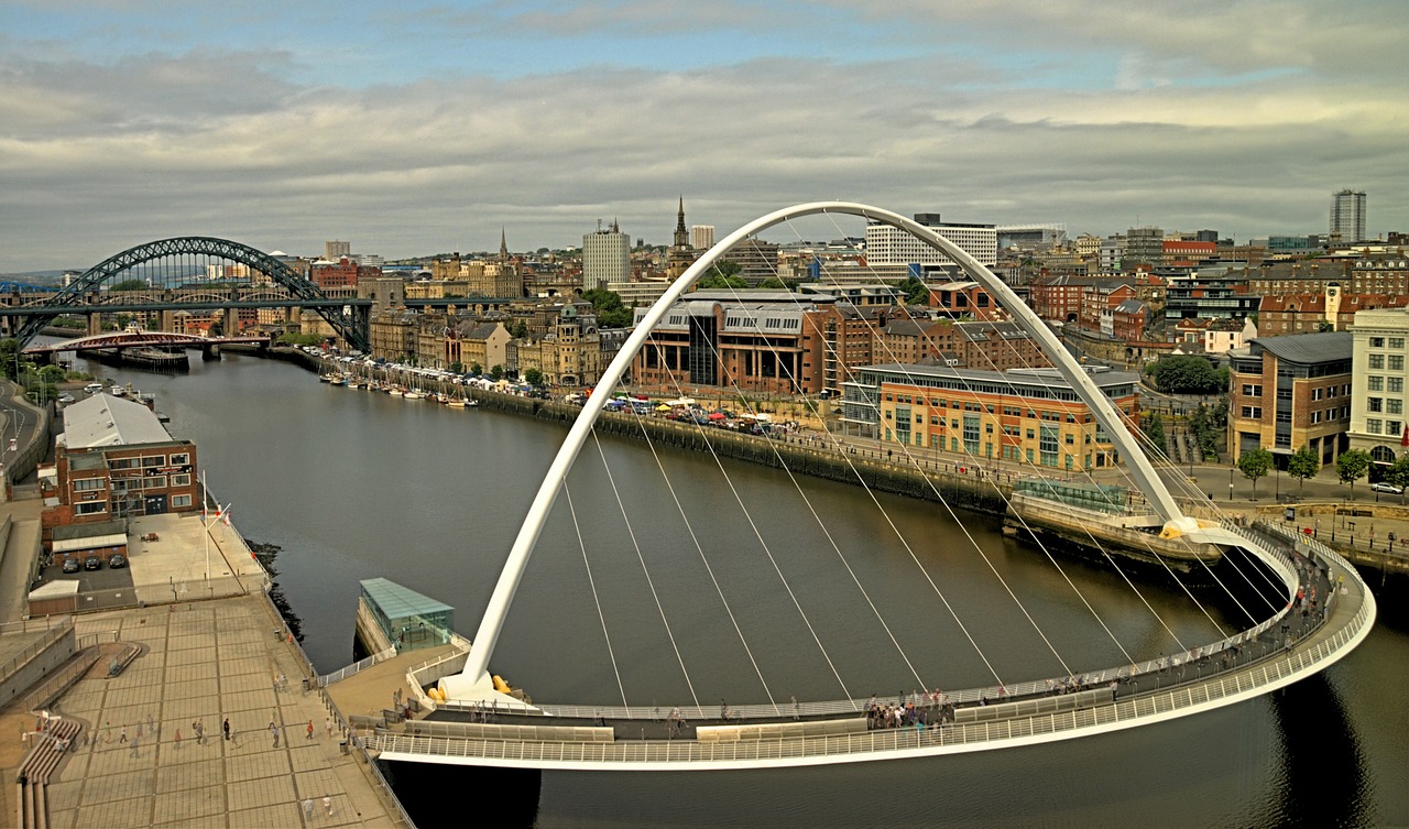 Newcastle, Tynesidas, Gateshead, Tyne, Upė, Tiltai, Tyne Tiltas, Vaizdingas, Sūpynės Tiltas, Inžinerija
