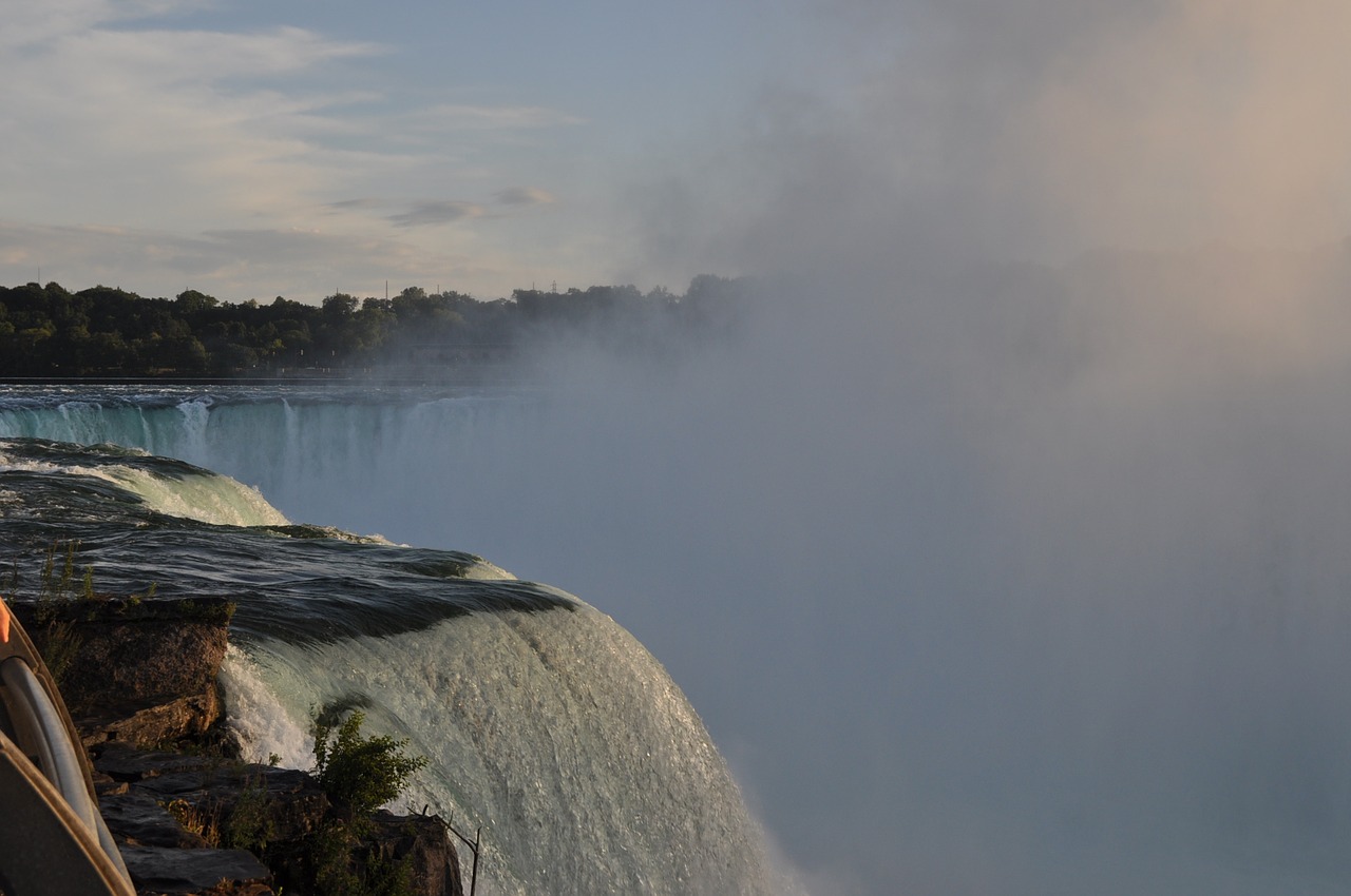 Niagara, Kritimo, Kanada, Krioklys, Migla, Natūralus, Ontarijas, Turizmas, Sienos, Rokas