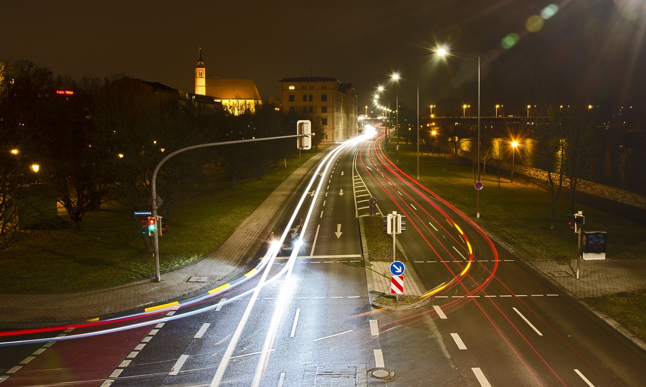 Naktinė Nuotrauka, Šviesos Juostelės, Kelias, Schleinufer, Magdeburgas, Promenada, Elbe, Šviesoforas, Sankryža, Poveikis