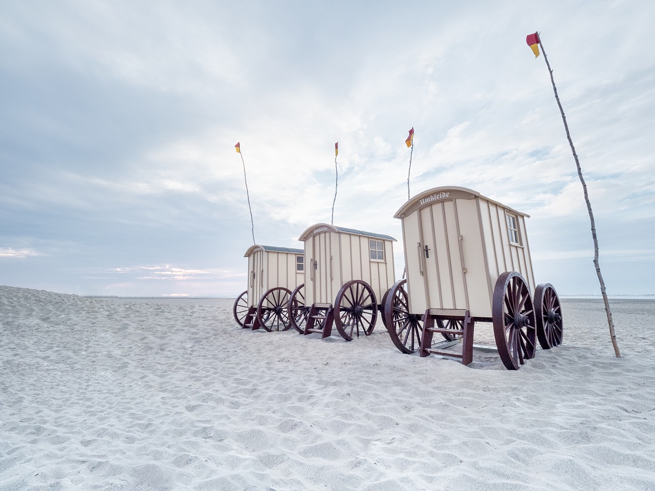 Norderney, Badekarren, Papludimys, Dangus, Smėlis, Šiaurės Jūra, Vakaras, Debesys, Kranto, Labiausiai Paplūdimio