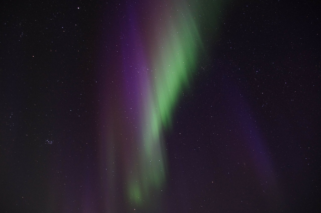 Šiaurės Pašvaistė, Švedija, Laplandas, Aurora Borealis, Kiruna, Abisko, Aurora Dangaus Stotis, Arktinis Apskritimas, Žiema, Geomagnetizerio Audra