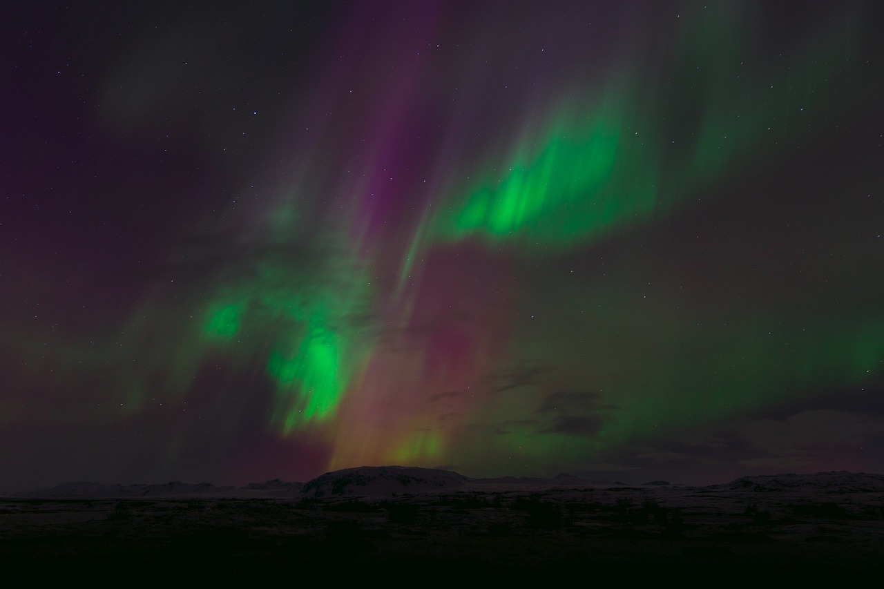 Šiaurės Pašvaistė,  Aurora Borealis,  Šiaurinis,  Dangus,  Naktis,  Žibintai,  Reiškinys,  Astronomija,  Atmosfera,  Tamsi