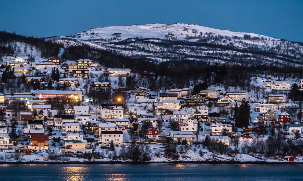 Norvegija, Kranto Linija, Vanduo, Skandinavija, Europa, Kraštovaizdis, Gamta, Dangus, Kalnas, Nuotykis