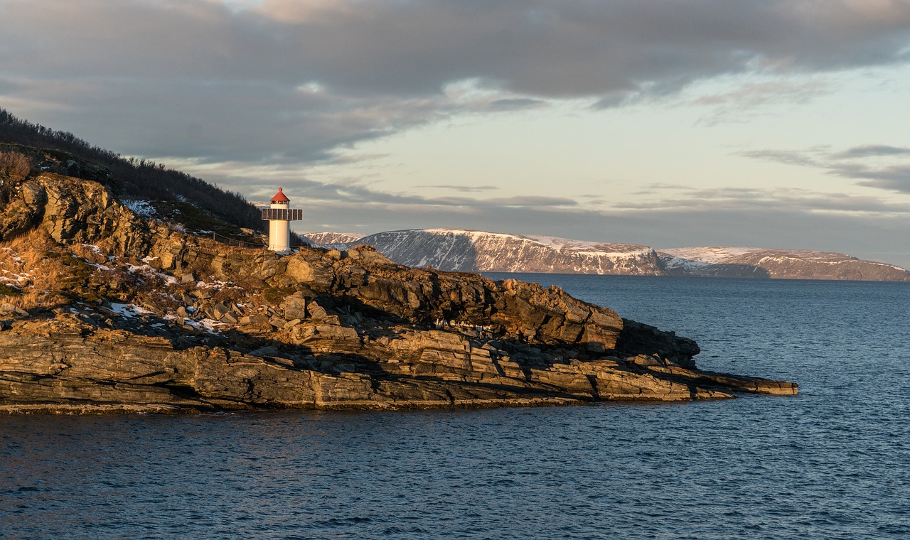 Norvegija, Švyturys, Jūra, Gamta, Kraštovaizdis, Kelionė, Dangus, Skandinavija, Vanduo, Fjordas