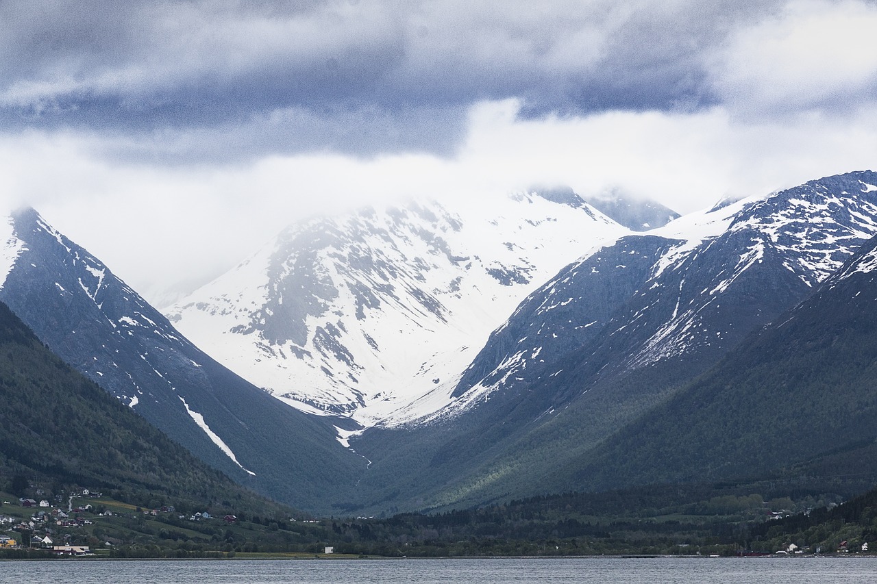 Norvegija, Andalsnes, Kraštovaizdis, Gamta, Dangus, Kelionė, Lauke, Fjordas, Vaizdingas, Kalnas