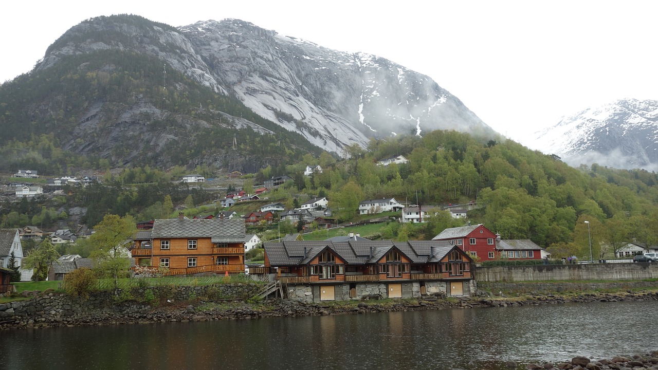 Norvegija, Eidfjord, Kraštovaizdis, Vanduo, Fjordas, Tylus, Kaimo Gyvenimas, Medinis Namas, Nemokamos Nuotraukos,  Nemokama Licenzija