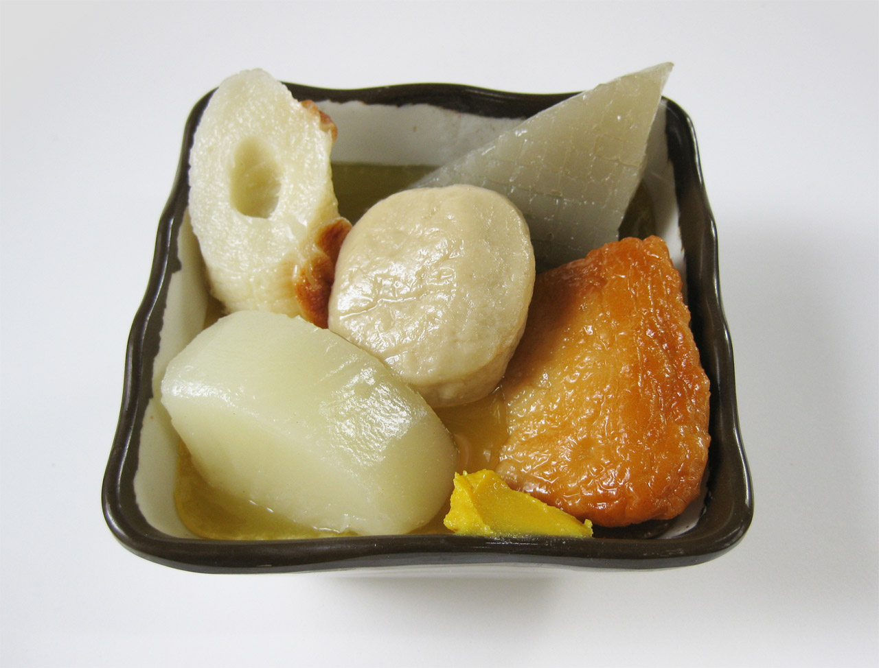 Oden,  Japanese,  Maistas,  Virtuvė,  Japonija,  Ridikėliai,  Žuvis,  Tortas,  Oden (Japoniškas Maistas), Nemokamos Nuotraukos