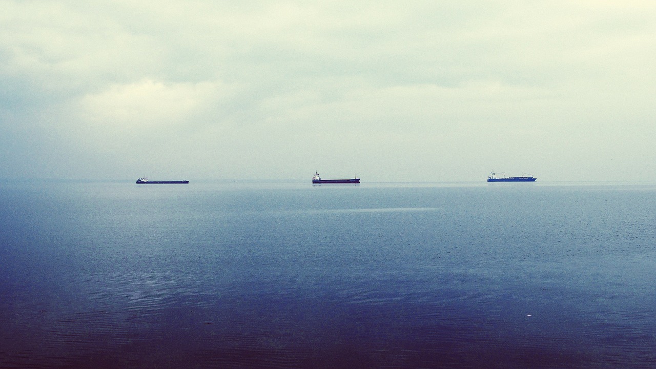 Naftos Tanklaiviai, Supertankers, Naftos Tanklaiviai, Krovininiai Laivai, Laivai, Atviras Vanduo, Atvira Jūra, Ramus, Trys, Konvoja
