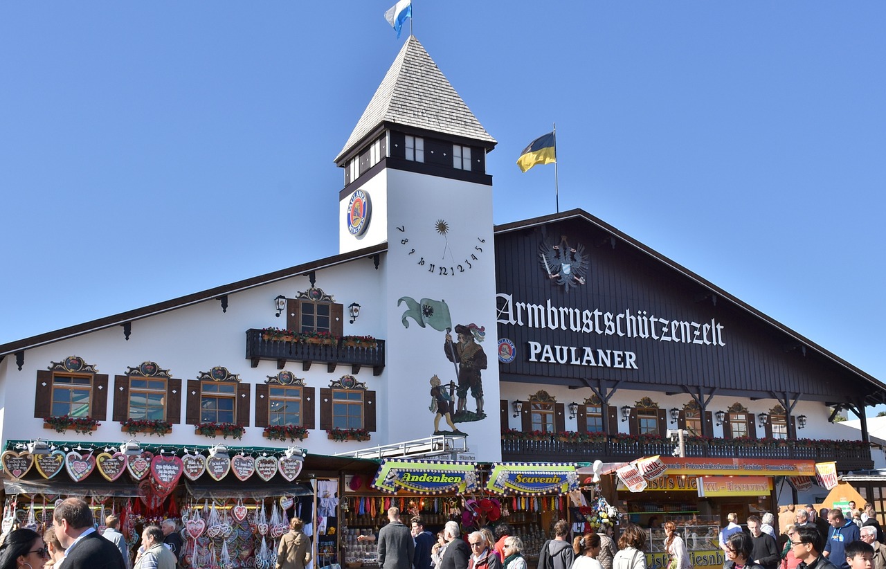 Oktoberfest, Munich, Bavarija, Vokietija, Tradicija, Liaudies Šventė, Palapinė, Alus, Gerti, Švesti