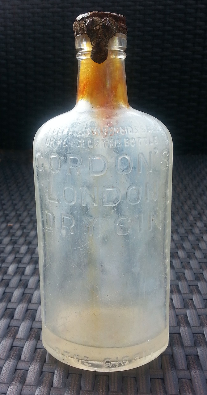Senas Butelis, Senas, Butelis, Londonas Dry Gin, Vintage, Stiklas, Alkoholis, Senovinis, Dekoratyvinis, Senamadiškas