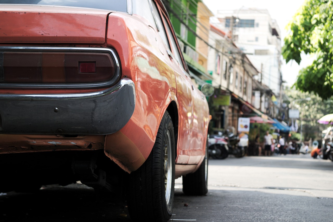 Senas Automobilis, Alėja Bangkokyje, Jaunuolis, Nemokamos Nuotraukos,  Nemokama Licenzija