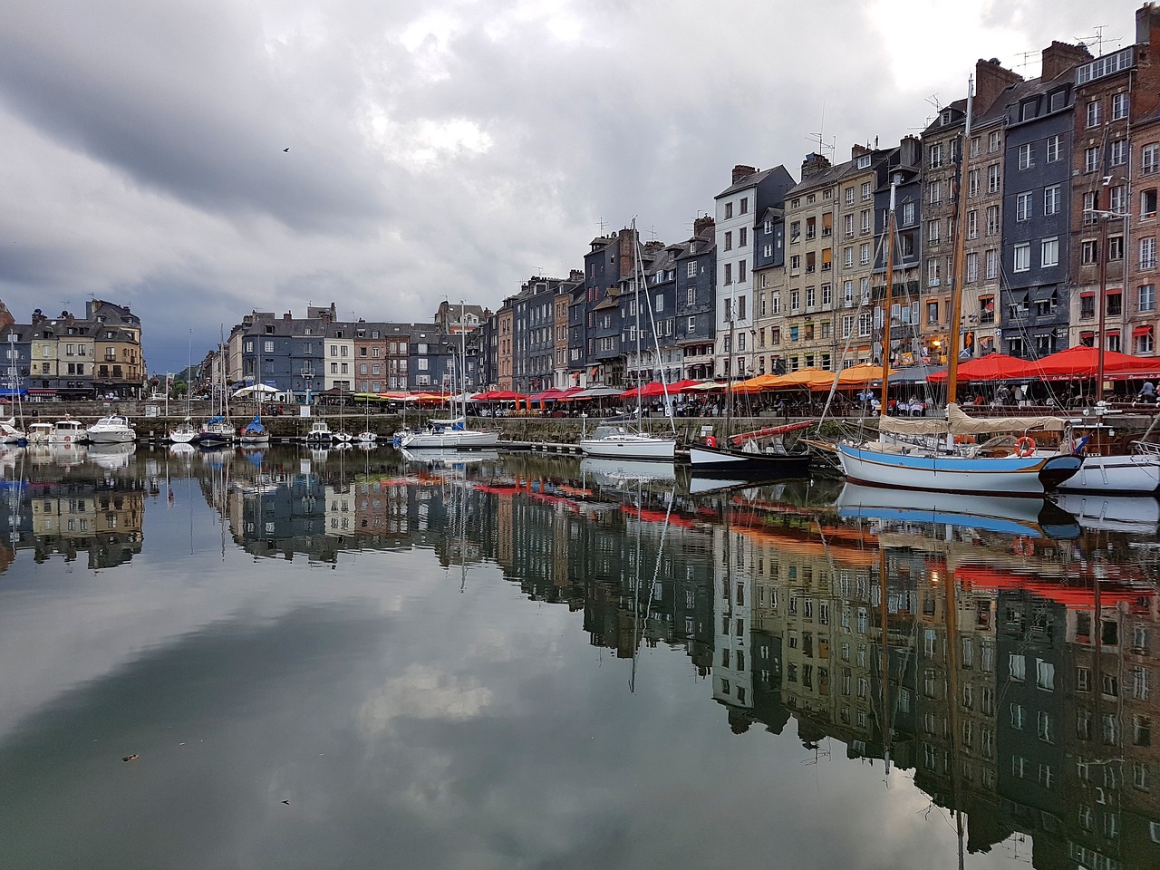 Senamiestis, Uostas, Uostas, Atspindys, Debesuota, Honfleur, France, Švarus, Valtis, Laivas