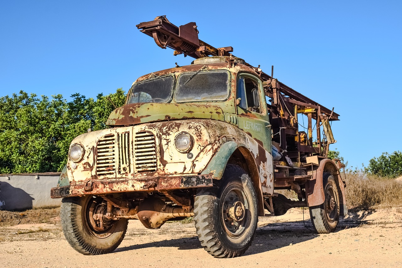 Senas Sunkvežimis, Automobilis, Transporto Priemonė, Vintage, Kaimiškas, Retro, Sunkvežimis, Rusvas, Amžius, Paliktas