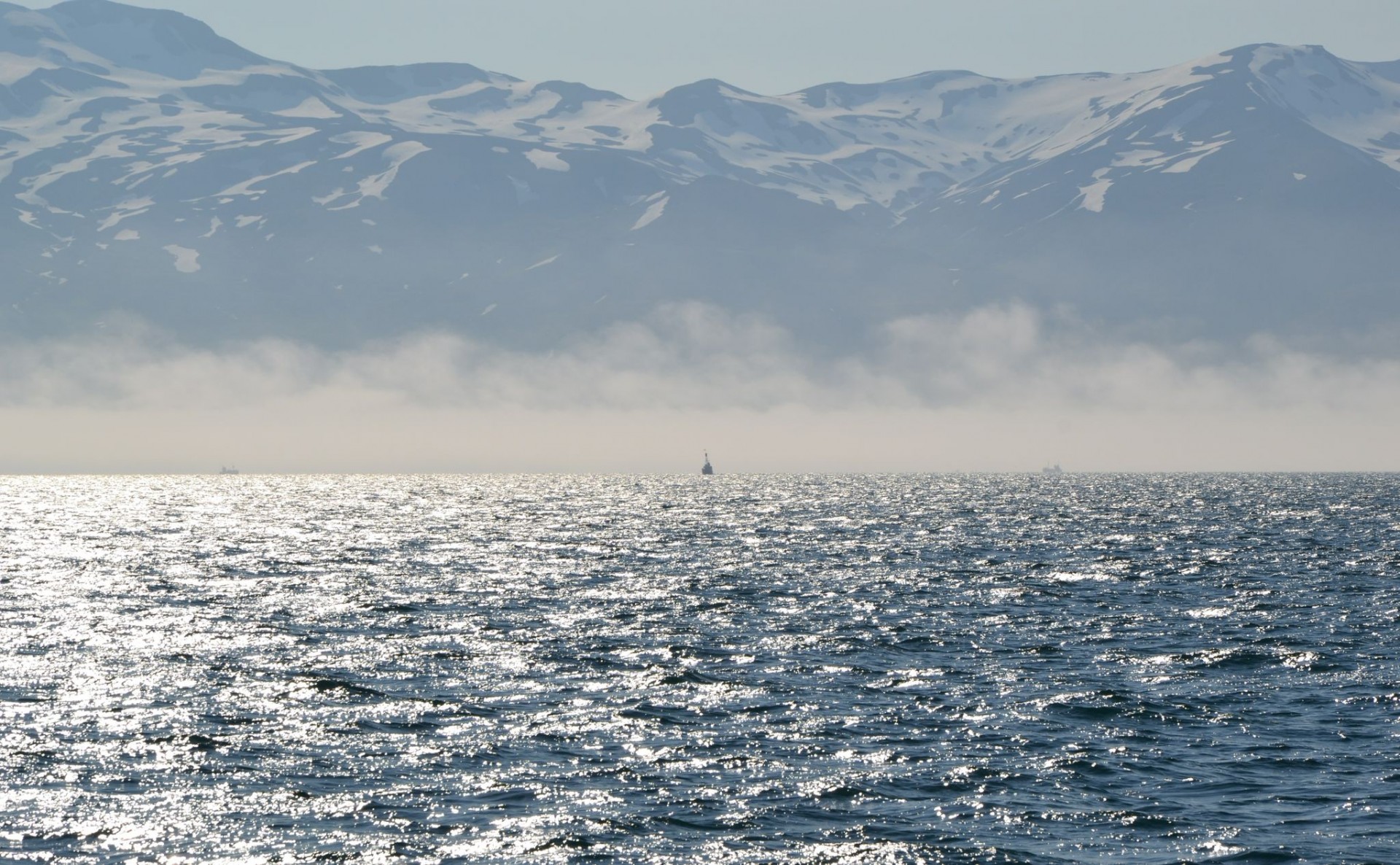 Есть чукотское море