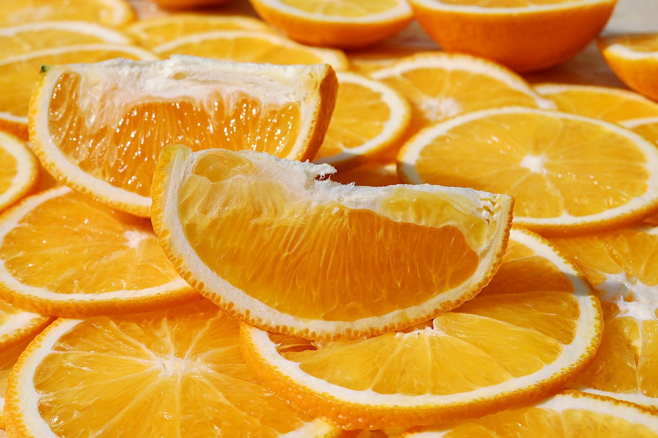 Oranžinė, Citrusinis Vaisius, Atogrąžų, Vaisiai, Apelsinų Skiltelės, Oranžinės Kolonos, Vaisių, Sveikas, Frisch, Sultingas