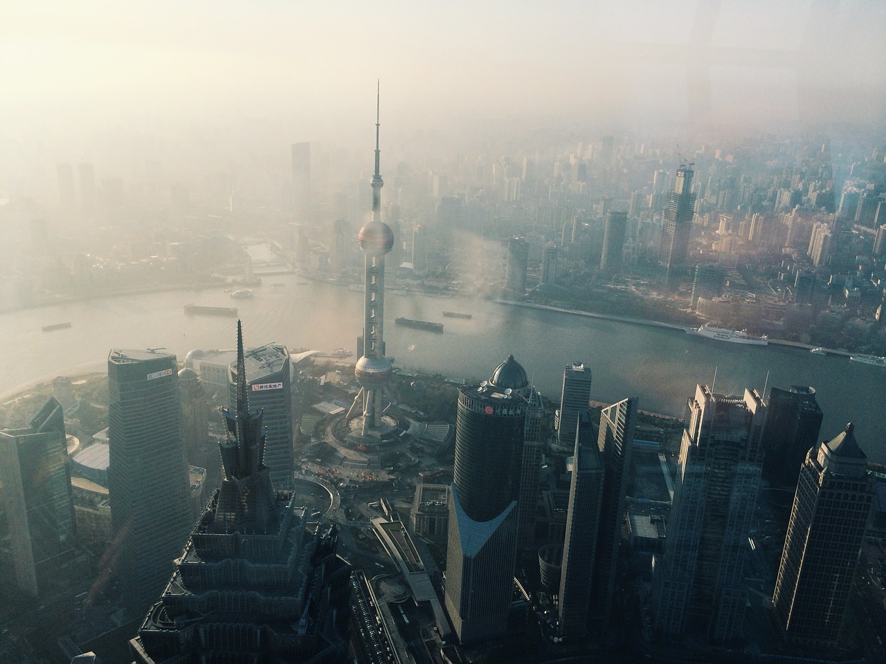 Rytietiškas Perlų Bokštas, Šanchajus, Miestas, Dangoraižis, Miesto Panorama, Pudong, Tv Bokštas, Architektūra, Kinija, Asija