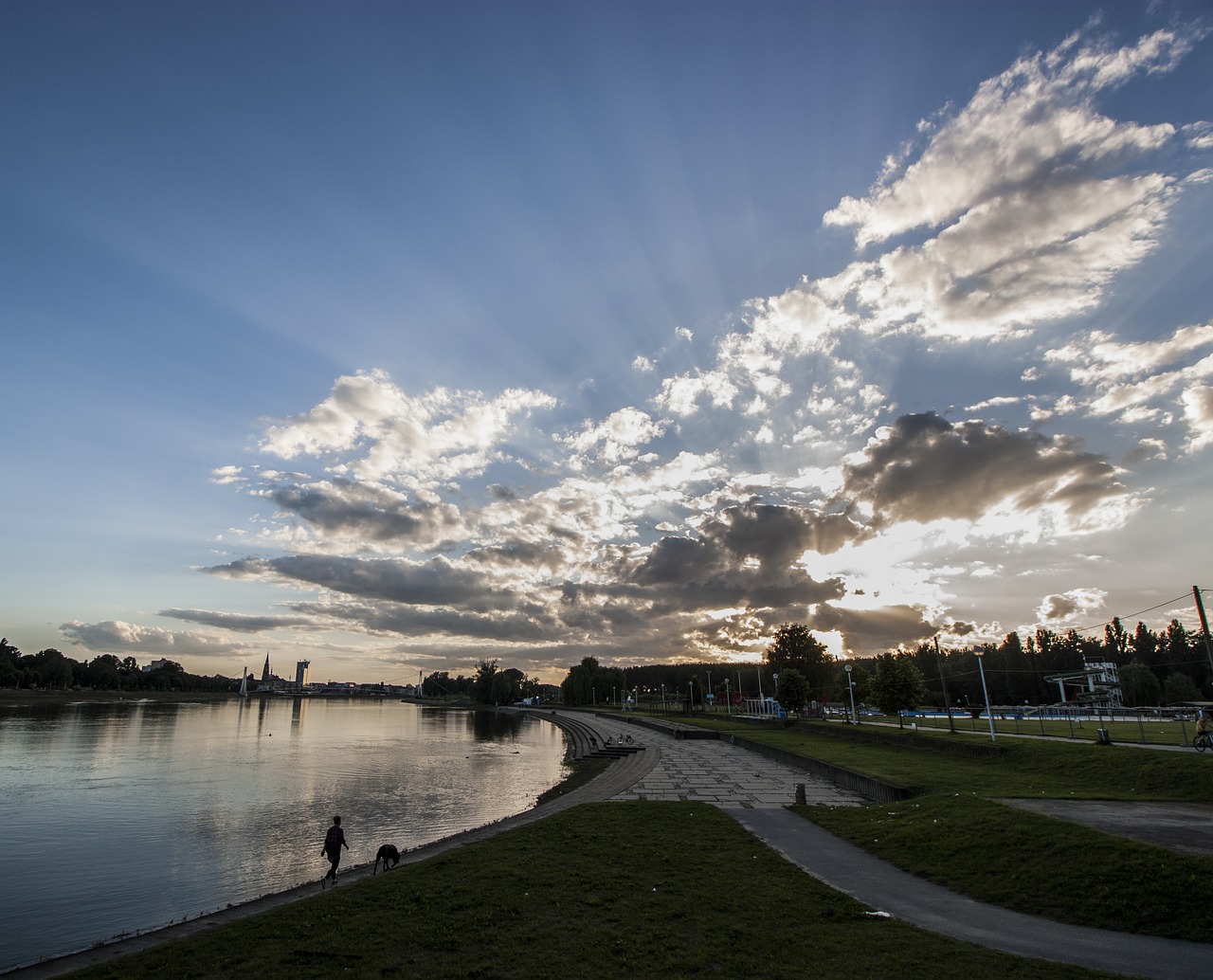 Osijek, Kroatija, Saulėlydis, Europa, Miestas, Dangus, Mėlynas, Debesis, Skyscape, Upės Drava