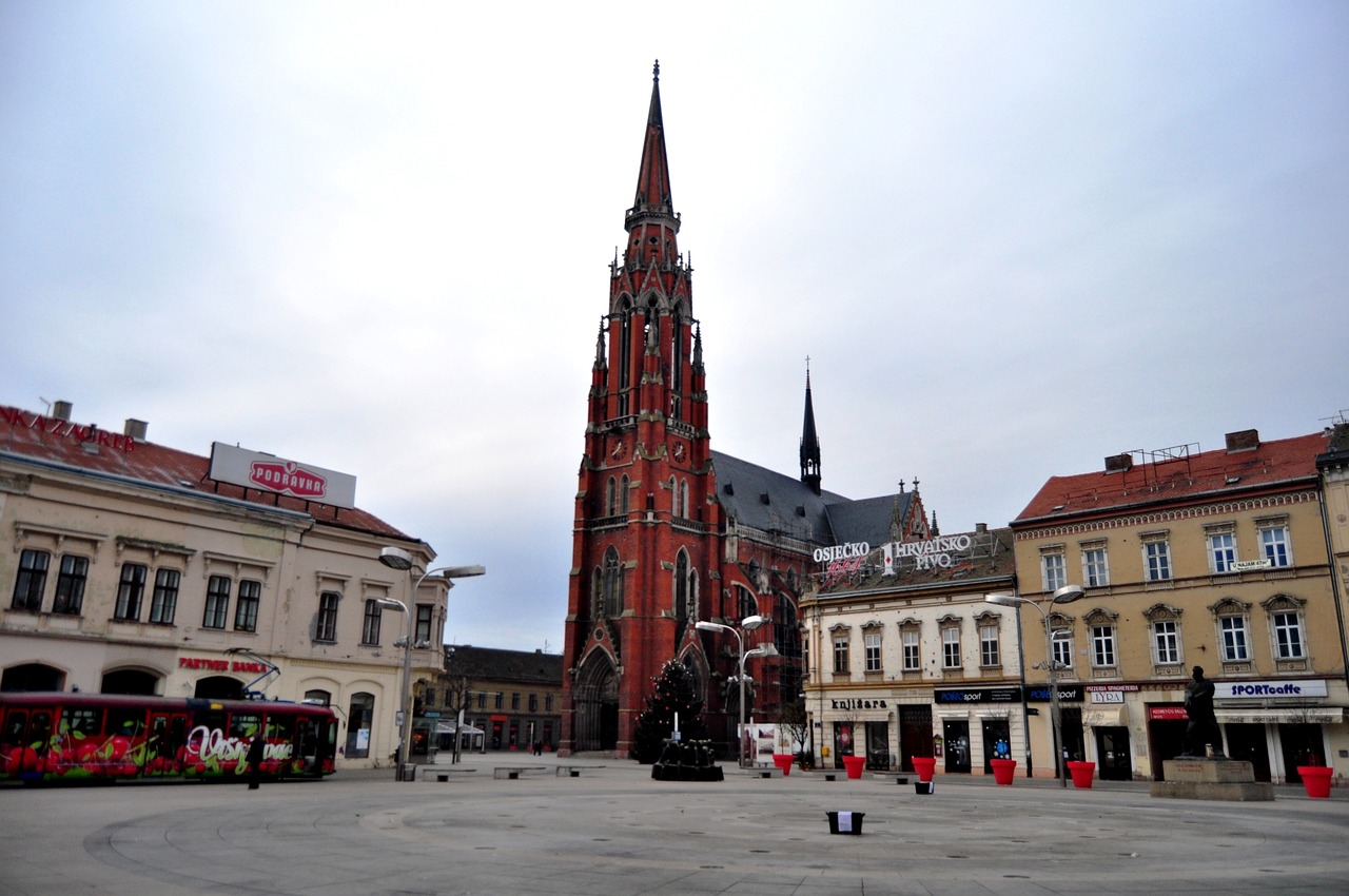 Osijek Katedra, Osijek, Neogotika, Kroatija, Kvadratas, Europa, Architektūra, Bažnyčia, Kelionė, Istorinis