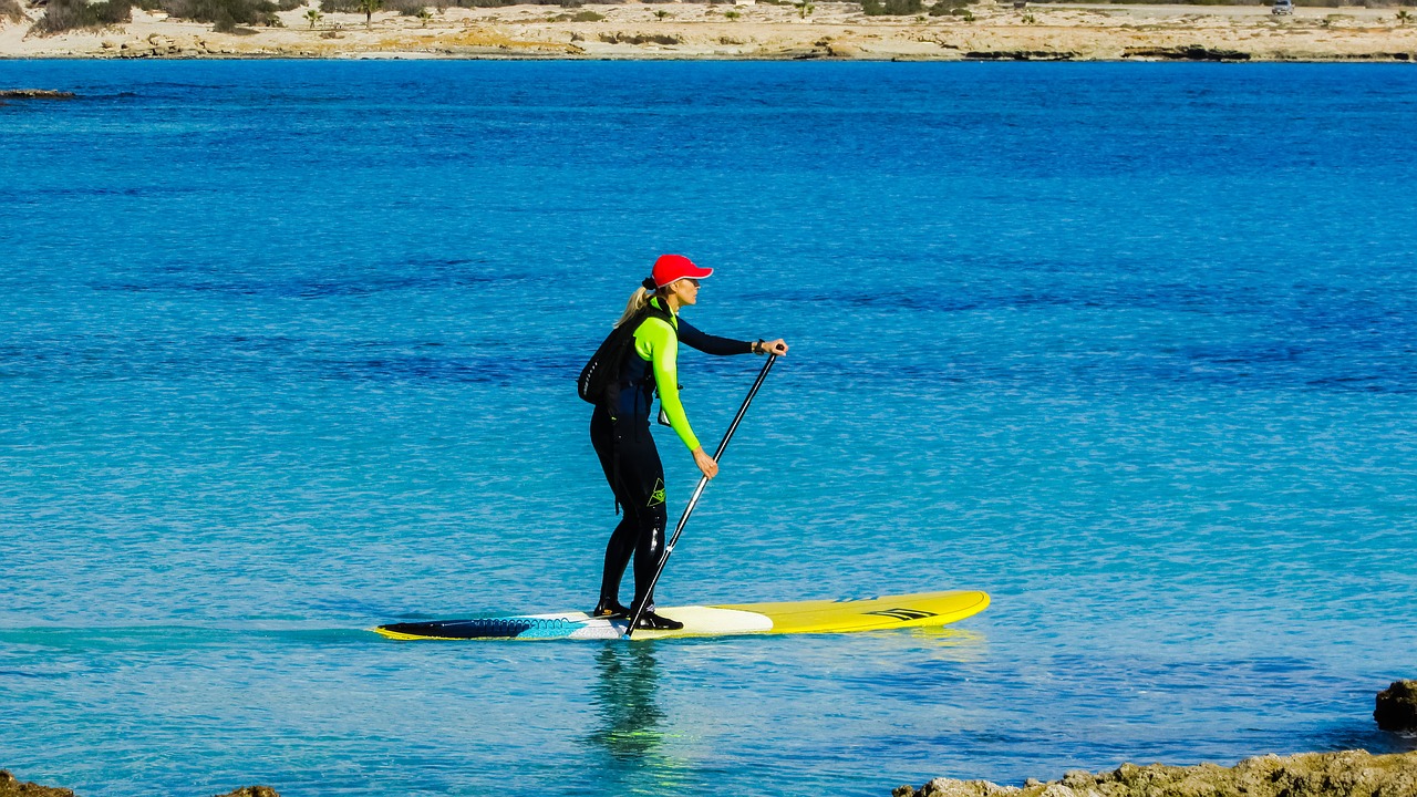 Paddleboarding, Sportas, Irklas, Lenta, Stovėti, Jūra, Gyvenimo Būdas, Papludimys, Lauke, Linksma