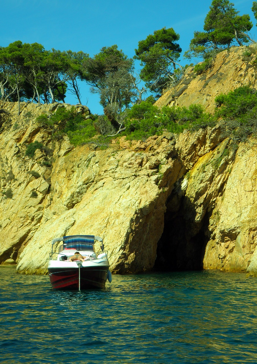 Palamós, Empordà, Uolos, Skylės, Urvas, Valtis, Papludimys, Costa, Sunner, Šventė