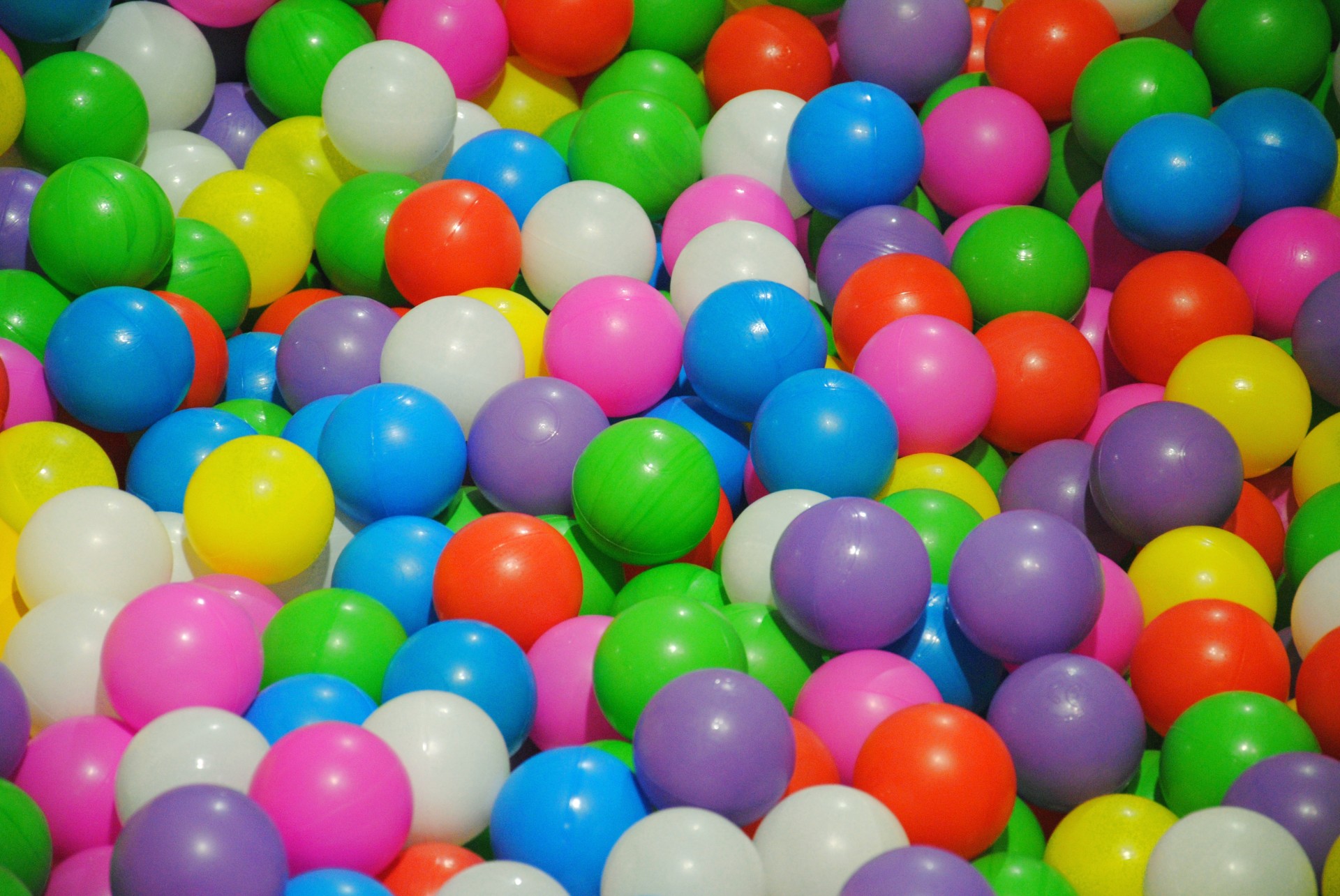 Включи воздушных шариков. Разноцветные воздушные шары. Шарики разноцветные для детей. Разноцветные шарикишарик. Шарики цветные воздушные.