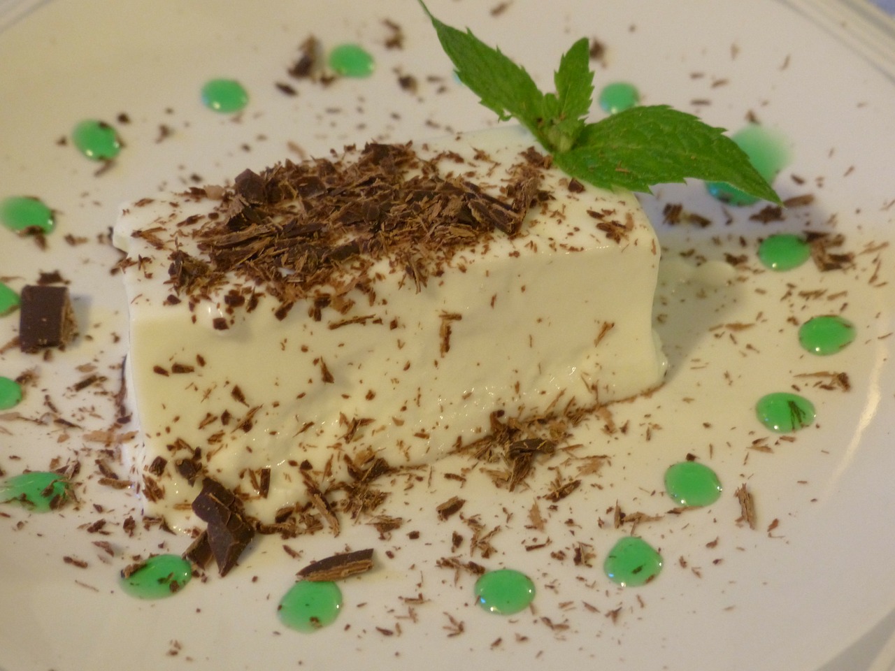 Panna Cotta, Desertas, Saldus, Skanus, Italy, Mėtų, Šokoladas, Purškiamos, Šokolado Drožlės, Grietinėlė