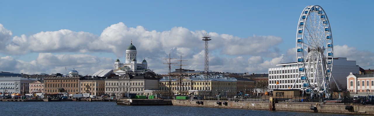 Helmsinkio Panorama, Helsinki, Katedra, Ferris Ratas, Vanduo, Įlanka, Dangus, Miestas, Prieplauka, Architektūra