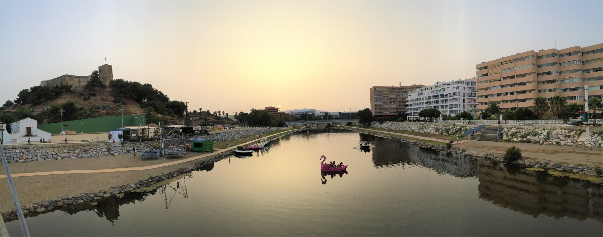 Fuengirola,  Ispanija,  Papludimys,  Jūra,  Viduržemio Jūros,  Šventė,  Viešbučiai,  Medis,  Delnas,  Turizmas