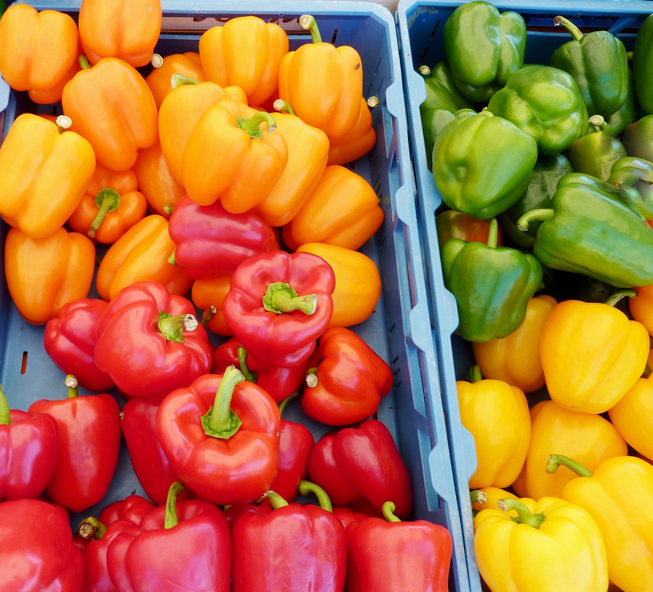 Paprika, Geltona, Paprika, Žaliosios Paprikos, Saldieji Pipirai, Daržovės, Maistas, Pipirai, Vitaminai, Vegetariškas