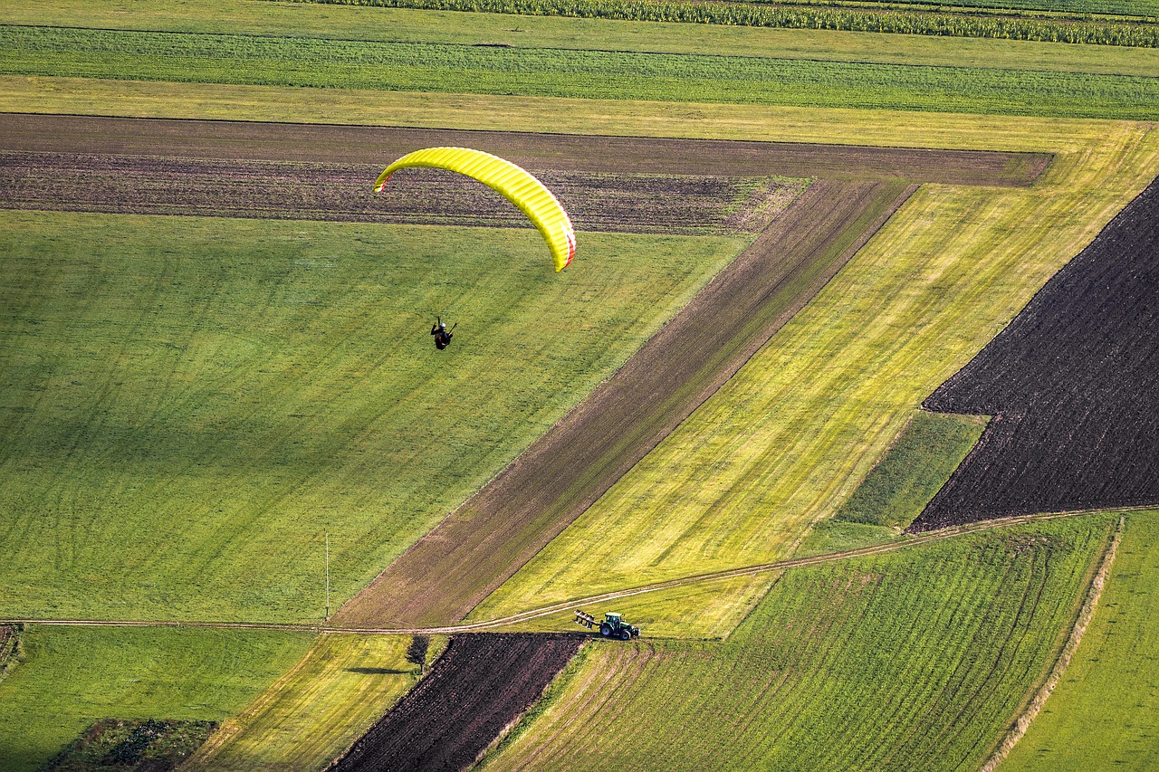 Paragleris, Skristi, Paragliding, Laisvė, Kalnai, Sportas, Vėjas, Nuotykių Ieškotojas, Nemokamos Nuotraukos,  Nemokama Licenzija