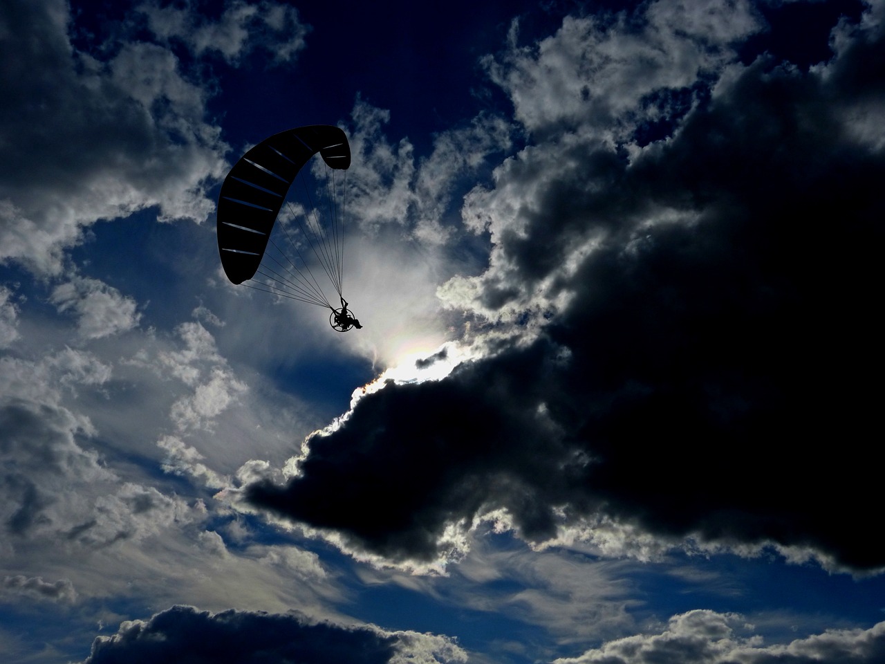 Paragleris, Skristi, Paragliding, Sportas, Oro Sportas, Hobis, Laisvalaikis, Vėjas, Žmogus, Laisvė