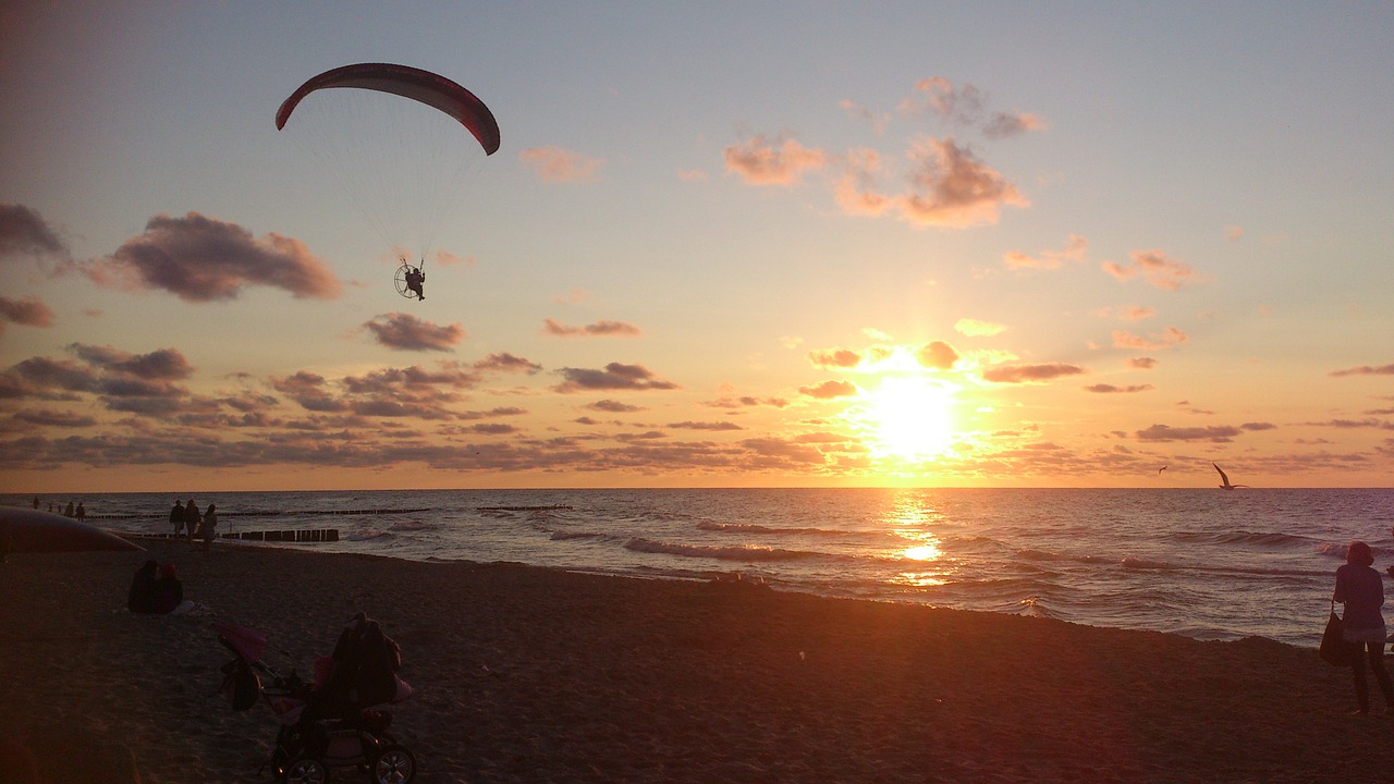 Paragleris, Baltijos Jūra, Šventė, Persvarstyti, Saulė, Saulėlydis, Dangus, Debesys, Nemokamos Nuotraukos,  Nemokama Licenzija