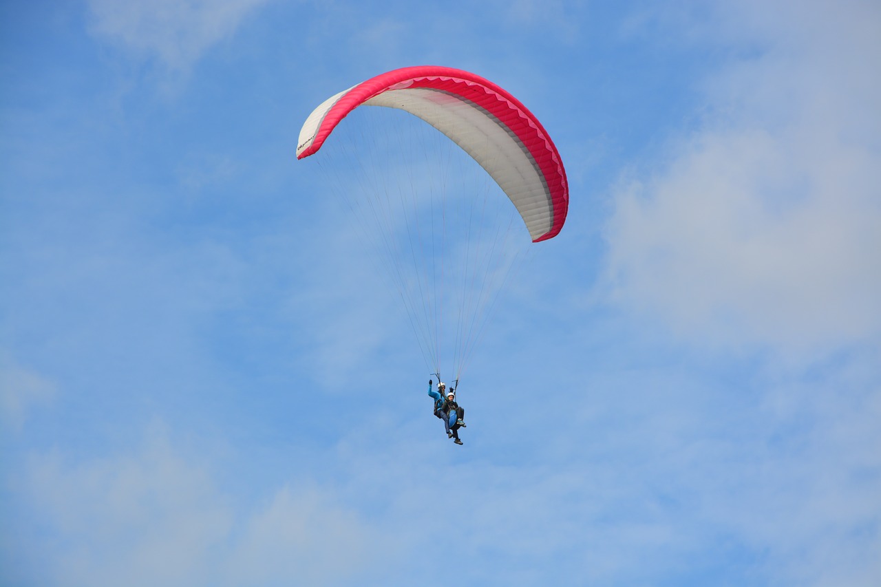 Paragliding,  Paragliding Bi-Place,  Nemokamas Skrydis,  Sportas,  Laisvalaikis,  Mėlynas Dangus,  Oras,  Skrydis,  Skristi,  Be Honoraro Mokesčio