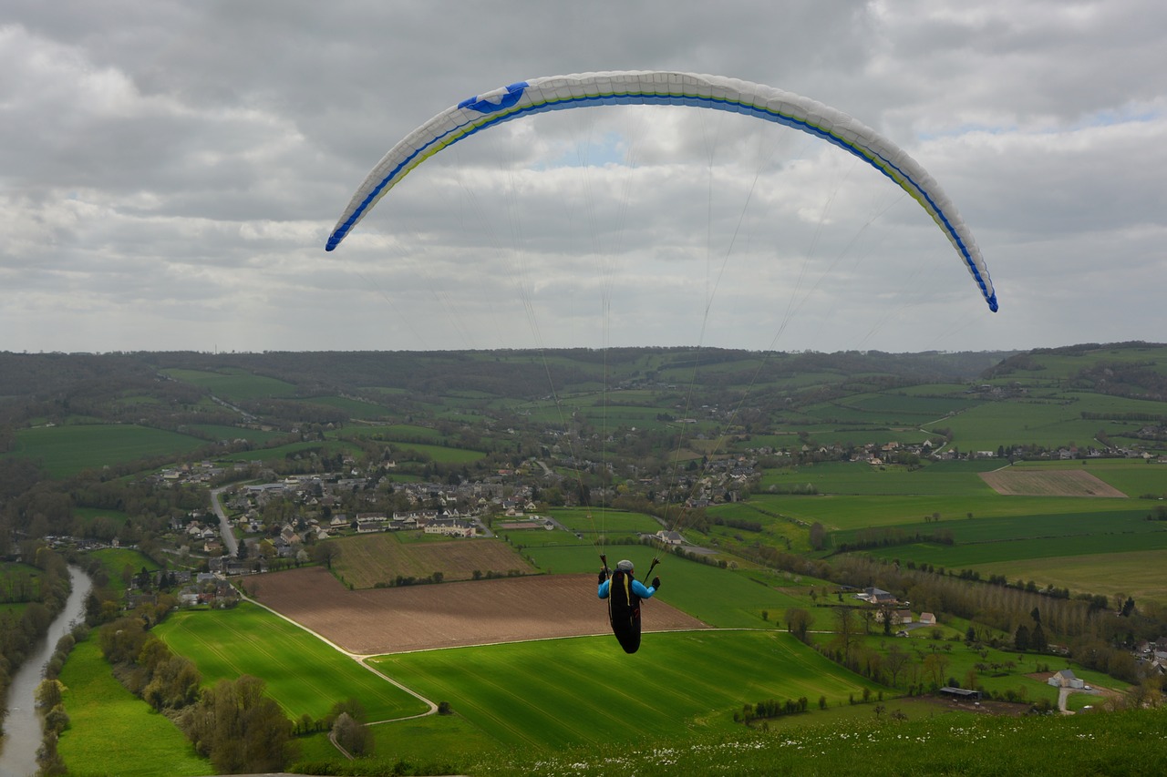 Parasparnių,  Panoraminis Vaizdas,  Paraglider Pasiruošę Pakilti,  Nemokama Skrydžių,  Dangus,  Lauko,  Pramogų,  Clecy,  Normandija,  Prancūzija