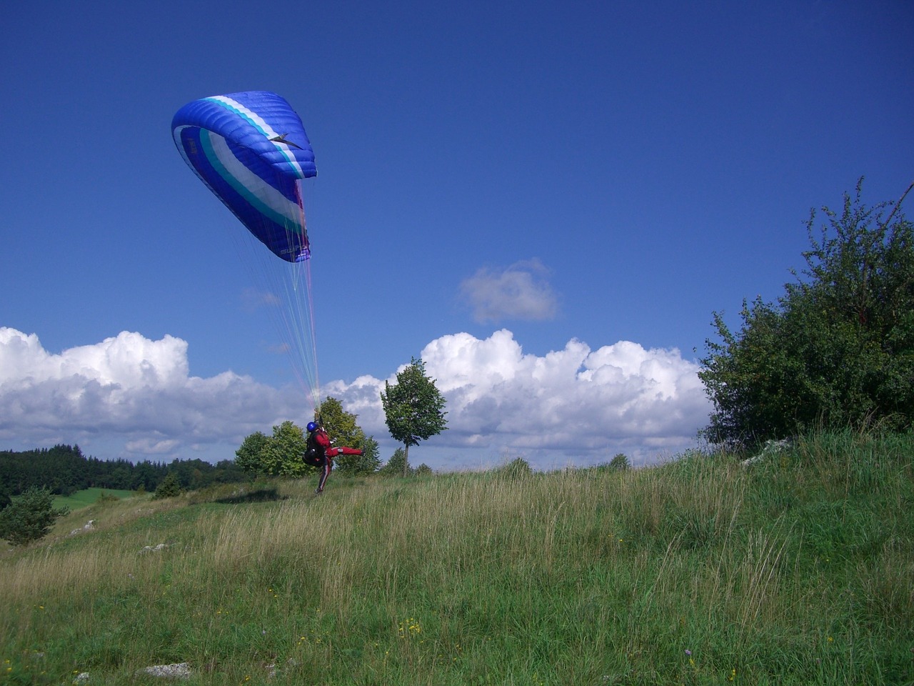 Paragliding, Pradėti Bandymą, Pilotas, Paragleris, Plaukiojanti Burė, Dangus, Mėlynas, Pilies Kalnas, Nemokamos Nuotraukos,  Nemokama Licenzija