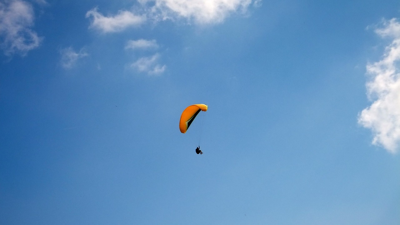 Paragliding,  Skristi,  Dangus,  Debesys,  Mėlynas,  Nuotaika, Nemokamos Nuotraukos,  Nemokama Licenzija