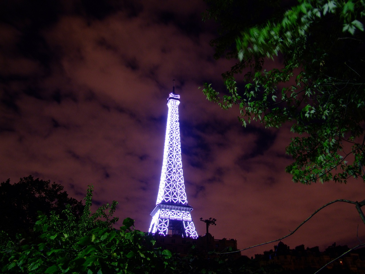 Paris, France, Eifelio Bokštas, Naktis, Vakaras, Dangus, Debesys, Struktūra, Architektūra, Žibintai