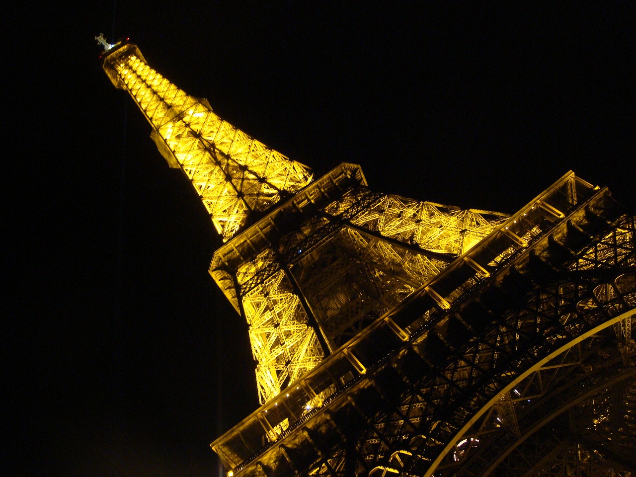 Paris, Eifelio Bokštas, Bokštas, Apšvietimas, Architektūra, Naktis, Lankytina Vieta, Turizmas, Paminklas, Nemokamos Nuotraukos
