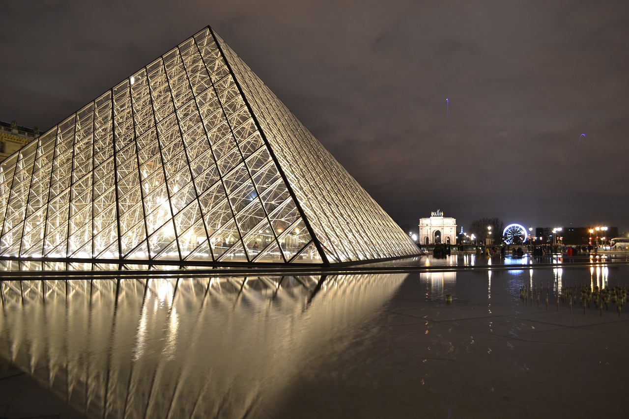 Paris, Naktis, Lova, Piramidė, Stiklas, Atspindys, Vanduo, France, Luvro Muziejus, Žuvų Piramidė
