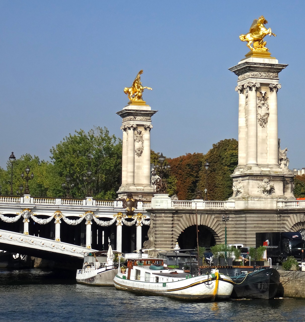 Paris, Stulpeliai, Tiltas, France, Architektūra, Pont, Orientyras, Alexandre, Miesto Panorama, Seine