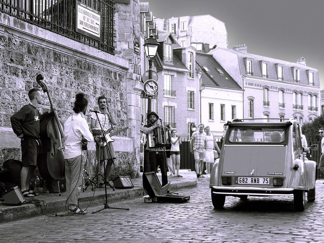 Paris, Montmartras, Gatvės Muzika, Muzikantai, Citroën 2Cv, Gatvės Scenos, Nostalgija, Vienspalvis, Atmosfera, Gatvių Fotografija