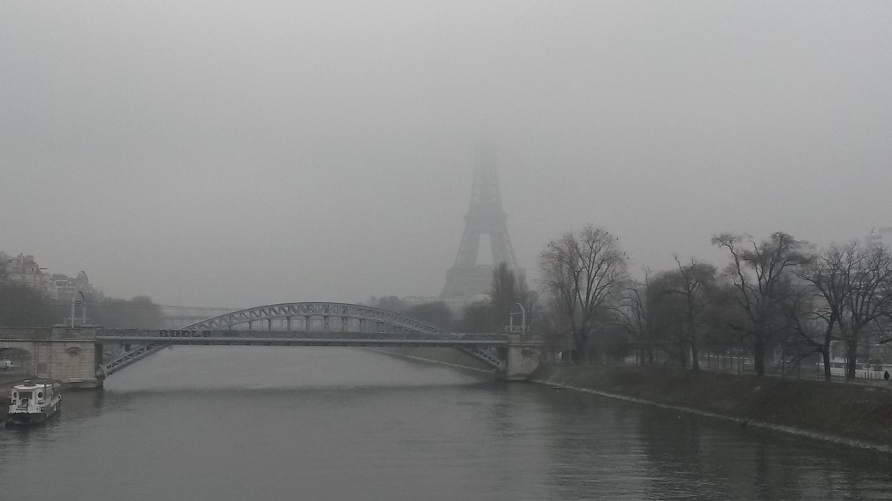 Paris, Eifelio Bokštas, Rūkas, La Seine, France, Prancūzų Kalba, Kapitalas, Melancholija, Pilka, Paris Sindromas