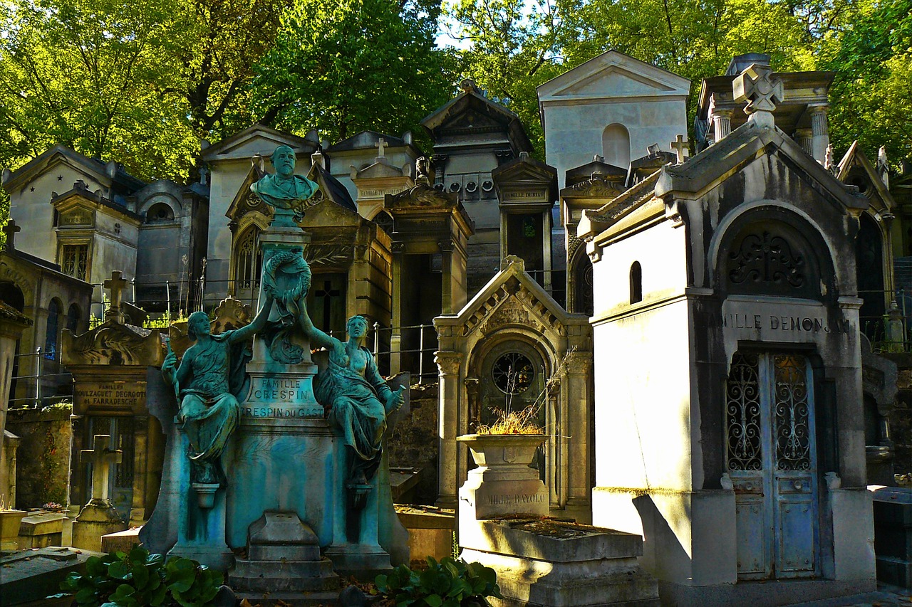 Paris, Kapinės, Kapas, Kapas, Poilsio Vieta, Kapai, Akmens Skulptūra, Père Lachaise, Kirsti, Kripta