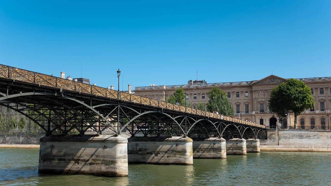 Paris, Tiltas, Upė Seine, Pont Des Arts, Architektūra, Turizmas, Kelionė, Miesto, Vanduo, Miesto Panorama