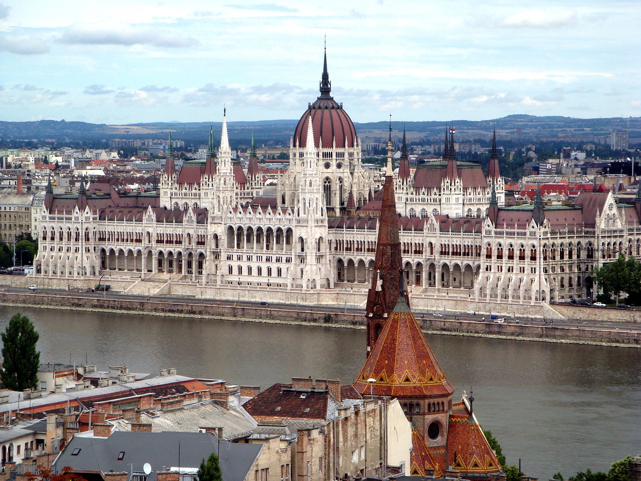 Parlamentas, Budapest, Krantas, Upė, Pastatas, Vanduo, Dangus, Lauke, Debesys, Šventė
