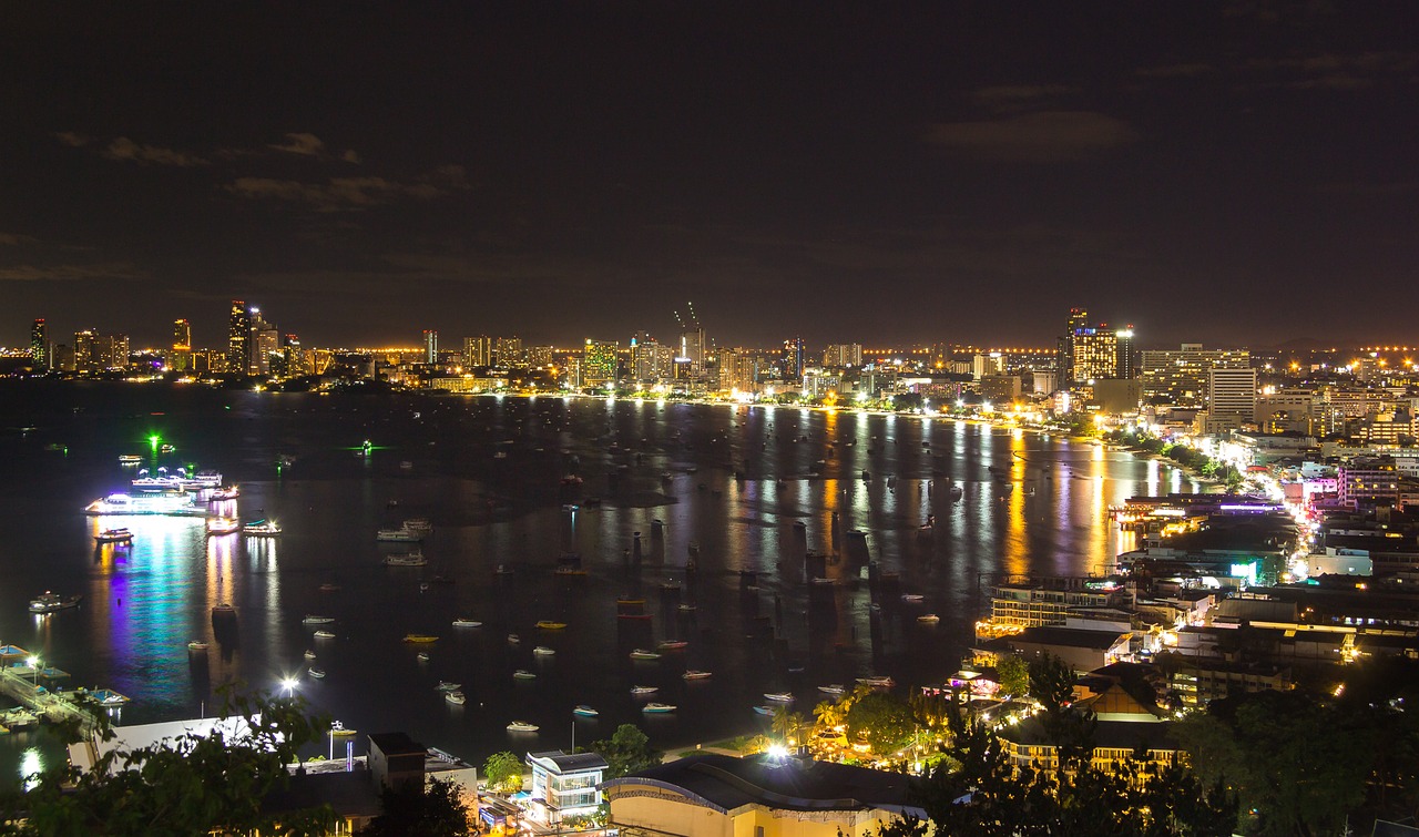 Pattaya, Naktis, Kelionė, Miesto Panorama, Papludimys, Šviesa, Miestas, Šventė, Orientyras, Nemokamos Nuotraukos