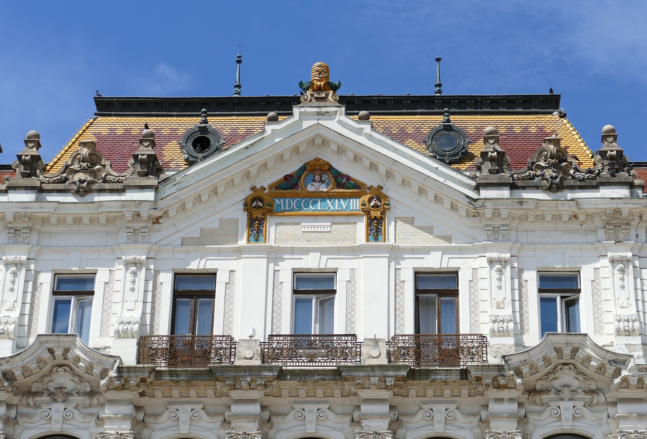 Pécs, Vengrija, Miestas, Penkios Bažnyčios, Pastatas, Architektūra, Senamiestis, Fasadas, Istoriškai, Kultūros Sostinė