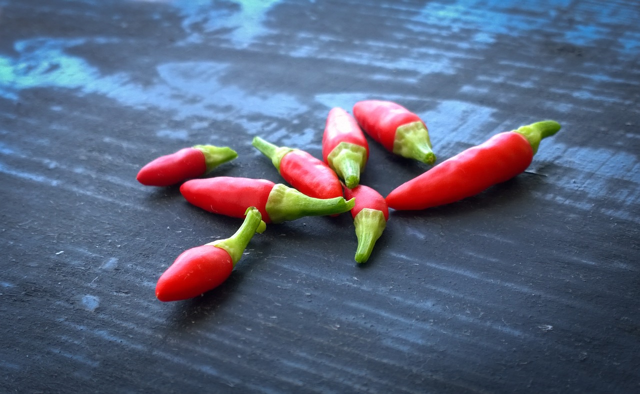 Pipirai, Paprika, Raudona, Daržovių, Varpas, Žaliavinis, Raudona Juoda, Ekologiškas, Spalvinga, Prieskoniai