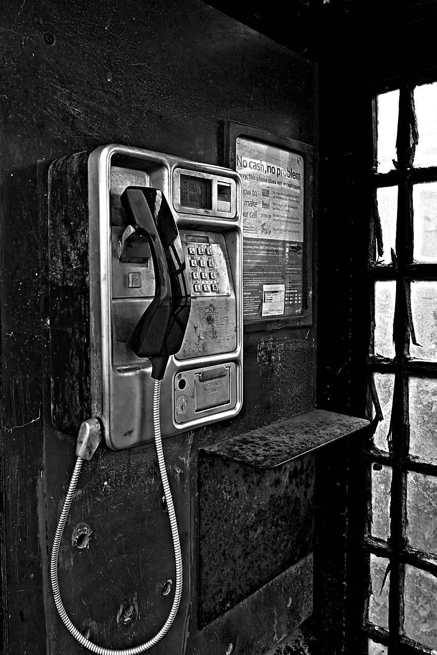 Telefonas, Telefono Budele, Durys, A, Saugumas, Žmogus, Senovinis, Nostalgiškas, Pinigai, Telefono Ląstelė Alt